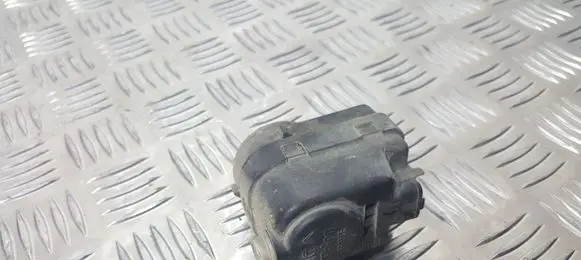 Peugeot 406 Headlight level adjustment motor 