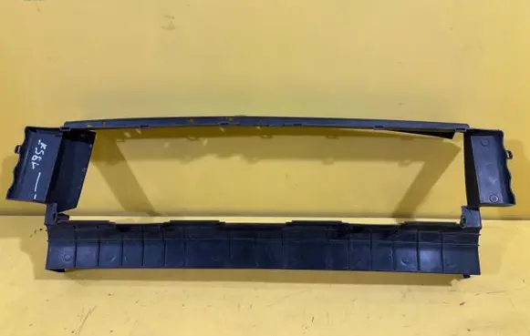 Ford Galaxy Intercooler air guide/duct channel 138KM