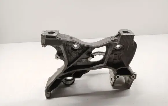 Audi A5 Engine mounting bracket 8B3399295