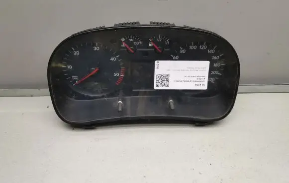 Volkswagen Golf IV Speedometer (instrument cluster) 1J0920802E
