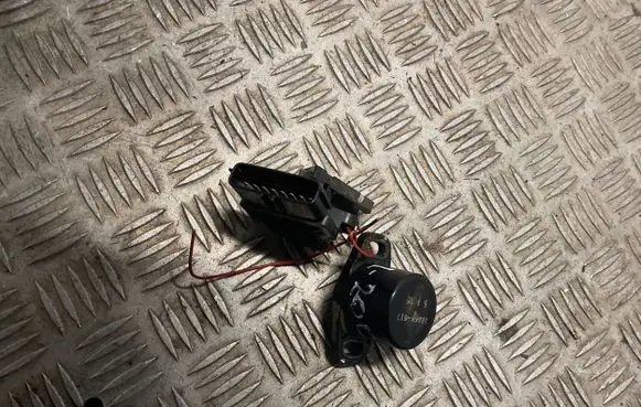 Mitsubishi L200 Acceleration sensor 