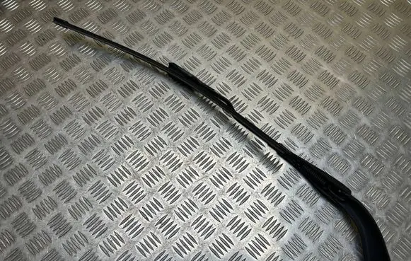 BMW 1 F20 F21 Windshield/front glass wiper blade 7239522 61617239522