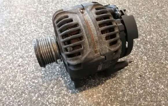 Volkswagen Caddy Generator/alternator