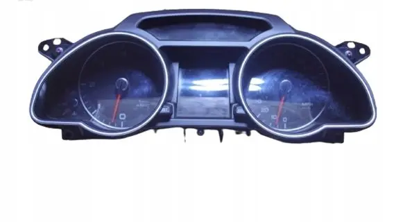 Audi A5 8T 8F Speedometer (instrument cluster) 8T0920982F