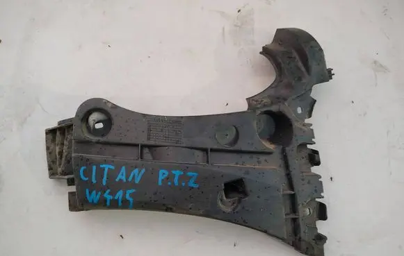 Rear bumper mounting bracket