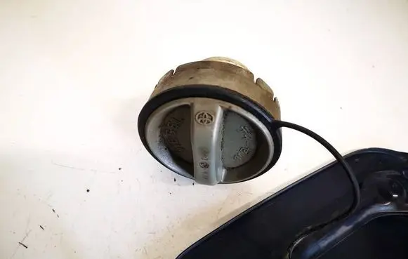 Fuel tank filler cap