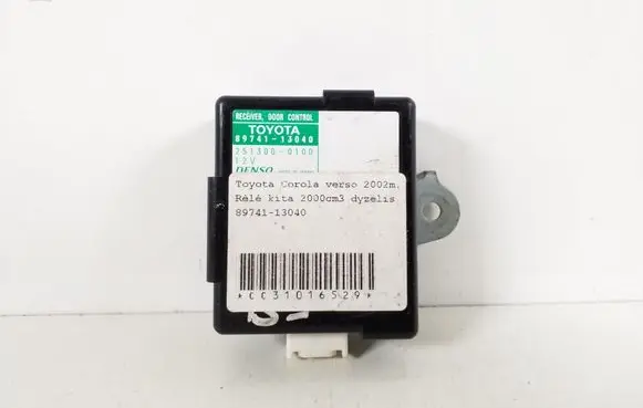 Toyota Corolla Verso E121 Door central lock control unit/module 89741-13040