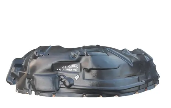 Front wheel arch liner splash guards