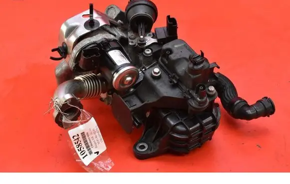 Peugeot 508 RXH EGR valve cooler 9807593080