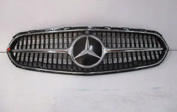 BMW 2 Active Tourer U06 Front bumper upper radiator grill A2068883900