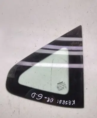 Nissan Qashqai Rear side window