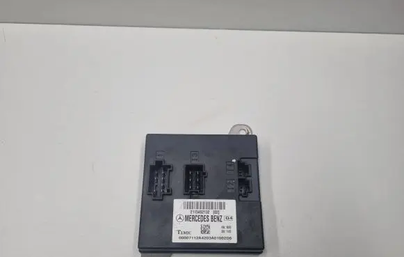 Mercedes-Benz E W211 Comfort/convenience module 2115452132 A2115452132