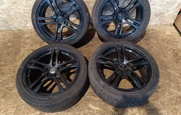 Audi Q7 4L R18 alloy rim 