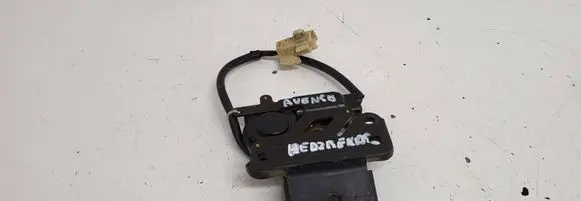Toyota Avensis T220 Tailgate/trunk/boot lock/catch/latch 