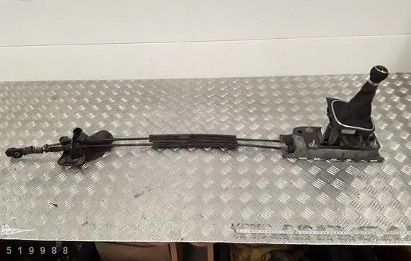 Volkswagen Scirocco Gear shifter/selector 1K0711113CG