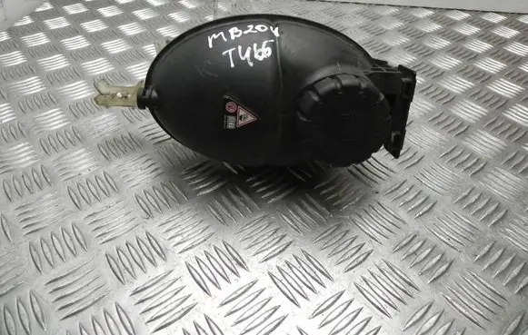 Mercedes-Benz B W246 W242 Coolant expansion tank/reservoir A2046000546 VD18736