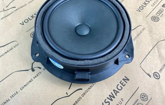 Audi A3 8Y High frequency speaker in the rear doors 