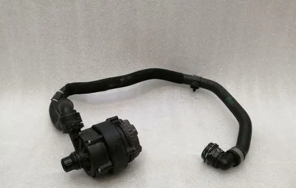 BMW X4 G02 Electric auxiliary coolant/water pump 8663248