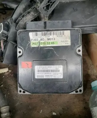 Mercedes-Benz C W203 Engine control unit/module A2711532591 A2270103245