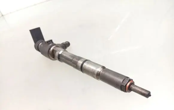 Volkswagen Golf VI Fuel injector 03L130277B