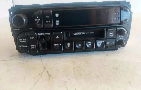 Chrysler 300M Radio/CD/DVD/GPS head unit P04858513AF 54D71204W12