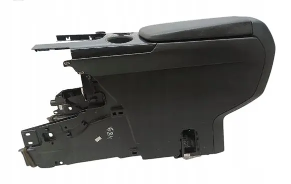 Peugeot 3008 I Center console 