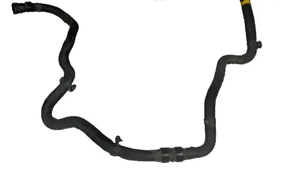 Engine coolant pipe/hose