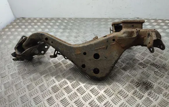 Nissan X-Trail T32 Rear upper control arm/wishbone