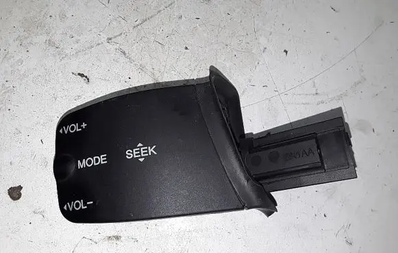 Multifunctional control switch/knob