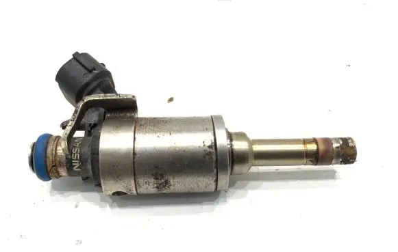 Nissan Qashqai Fuel injectors set 0261500210