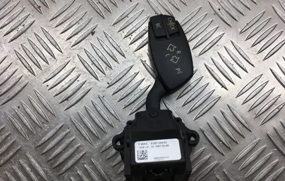 BMW 5 E60 E61 Indicator stalk 695134903