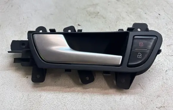 Audi A4 S4 B8 8K Front door interior handle 8K0837019