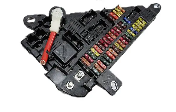 BMW 5 E39 Fuse module 9138830