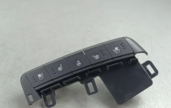 KIA EV6 Seat heating switch 