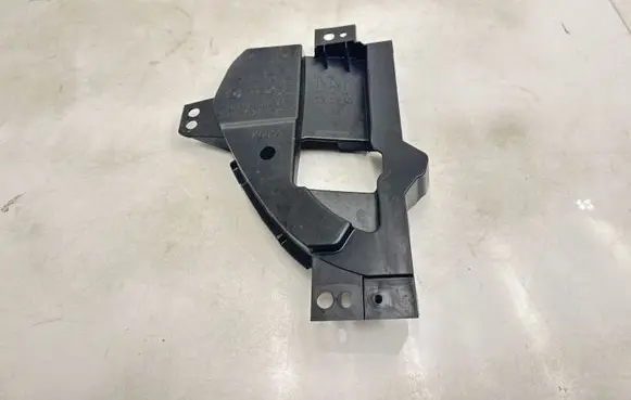 Mazda CX-30 Front bumper mounting bracket DFR5501V1
