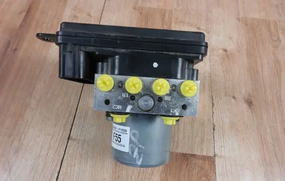 Hyundai Tucson TL ABS Pump 58920F1550 BE6008AP02