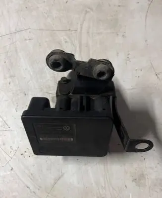 Audi A3 S3 8L ABS Pump 1C0907379E 00006065D5 10096003133