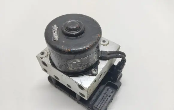 Volkswagen Polo ABS Pump 6X0907379B 10094903483 5WK8478