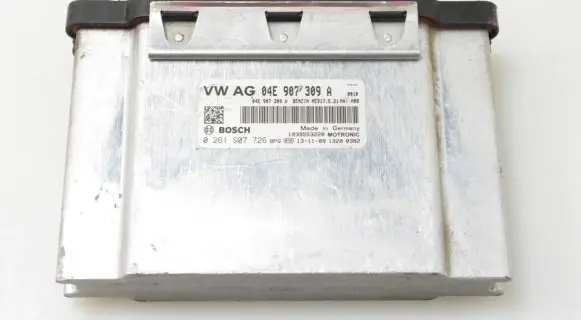 Volkswagen Golf VII Engine control unit/module 04E907309A