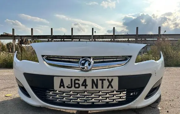 Opel Astra J Front bumper