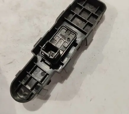 Citroen C4 I Electric window control switch 9651466677