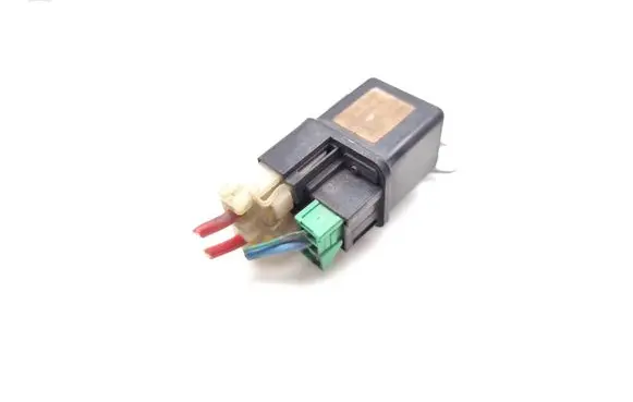 Nissan Pathfinder R51 Glow plug pre-heat relay 2523080A0A