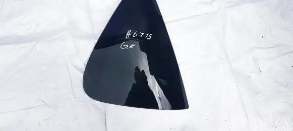 SsangYong Rexton Rear side window