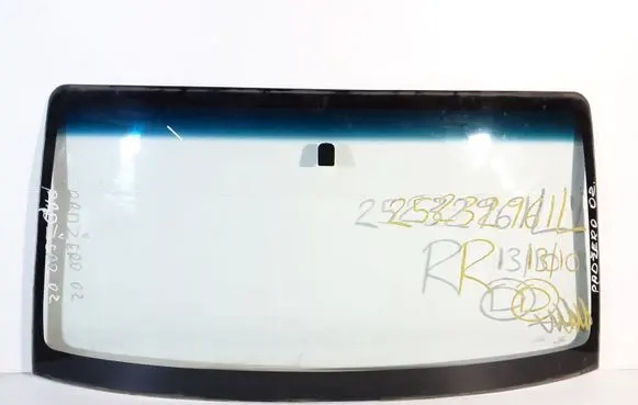 Mitsubishi Pajero Front windscreen/windshield window 43R001513 M650 DOT473