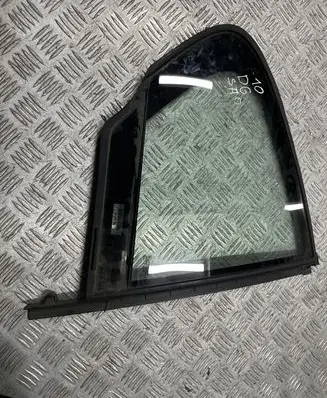 BMW 5 F10 F11 Rear vent window glass 7311246