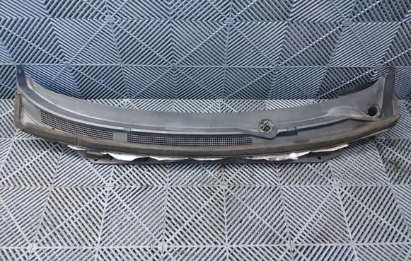 Nissan Murano Z51 Wiper trim 668621AA0A