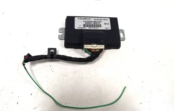 Hyundai Santa Fe Gearbox control unit/module 9544739510 4450000104K