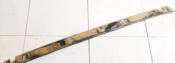 Sill/side skirt trim
