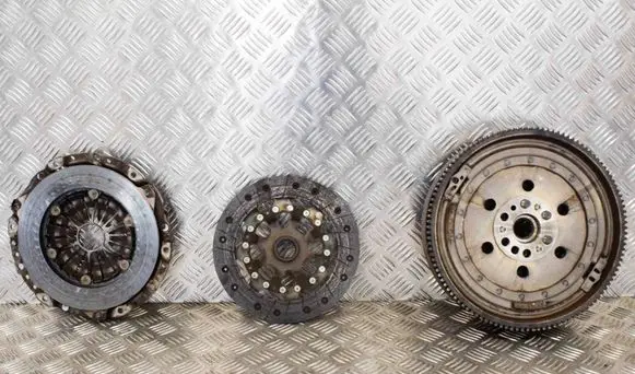 BMW 3 E90 E91 Clutch set kit 7567842