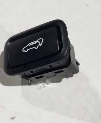 KIA Xceed Tailgate/boot open switch button 299185059